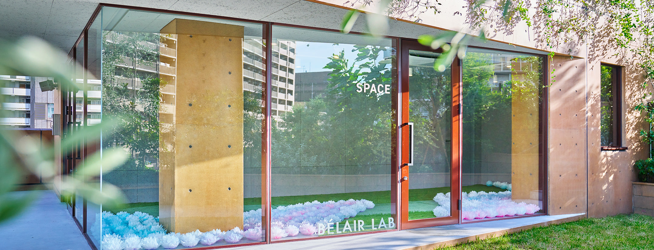 SUPERNOVA KAWASAKIオープニング記念「香りのアート展」開催